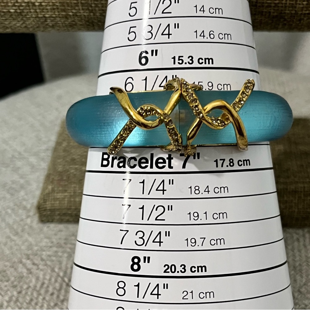 ALEXIS BITTAR PRE-LOVED AUTHENTIC ICY BLUE LUCITE;14K GOLD-PLATED BRASS BRACELET - Picture 10 of 12